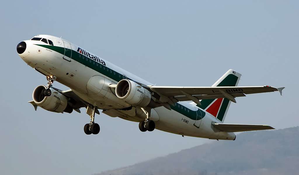 a319aza2.jpg