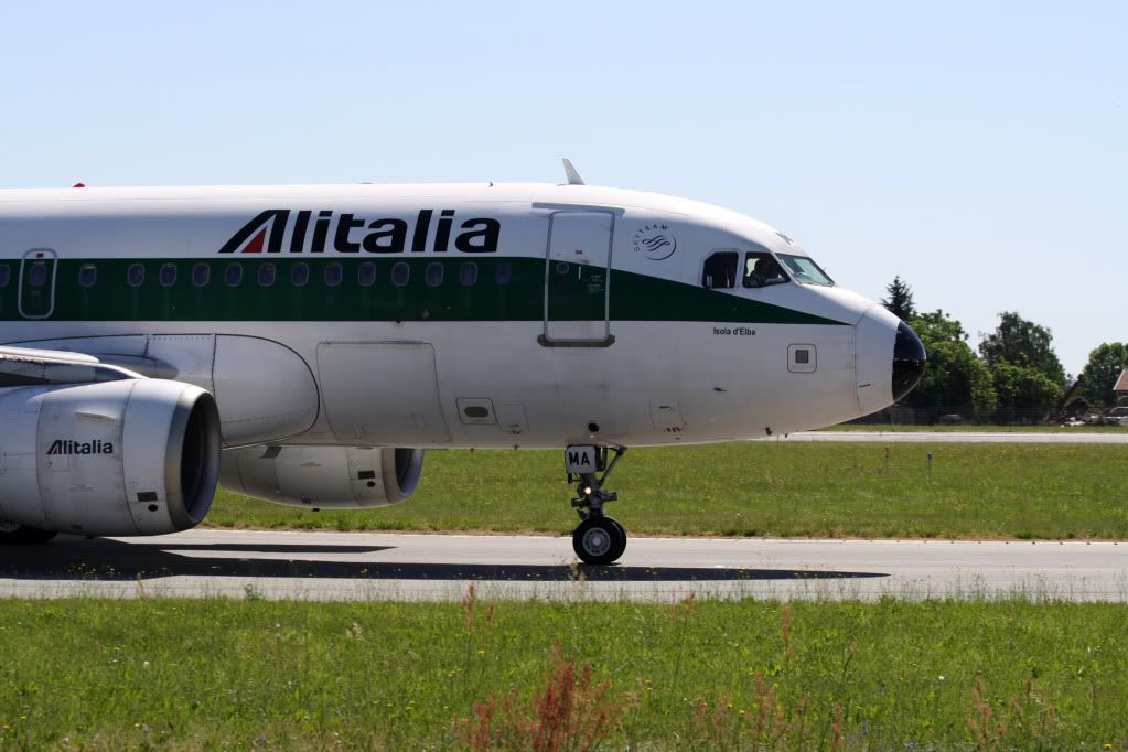A319Alitalia-1.jpg