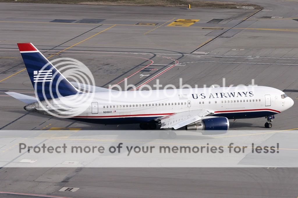 N246AY_f.jpg