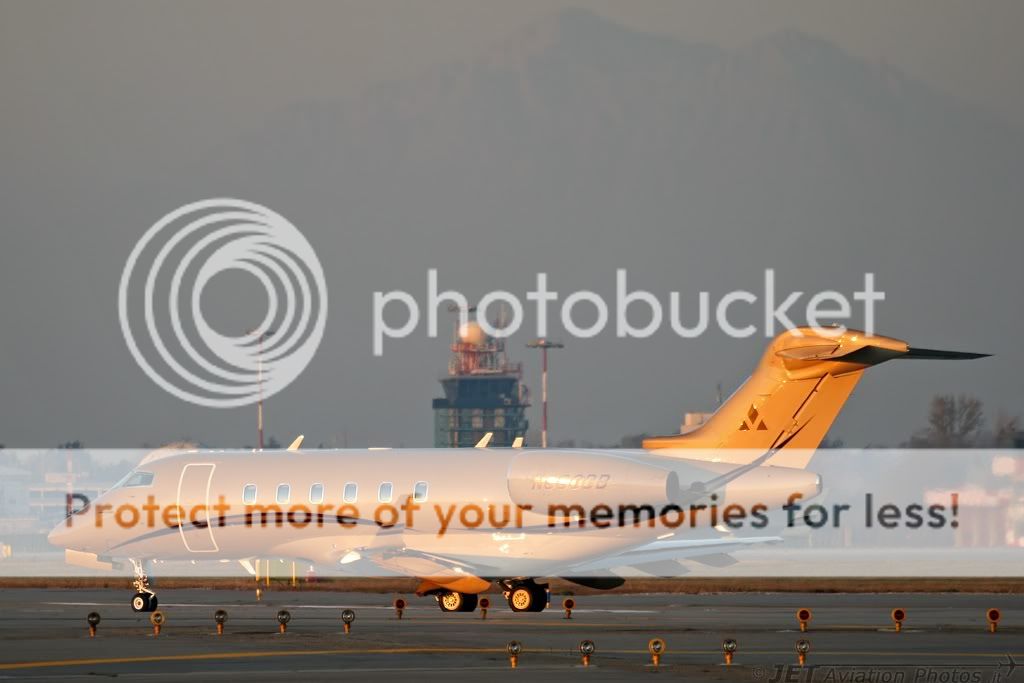 LIN0714B_21_N390DB.jpg