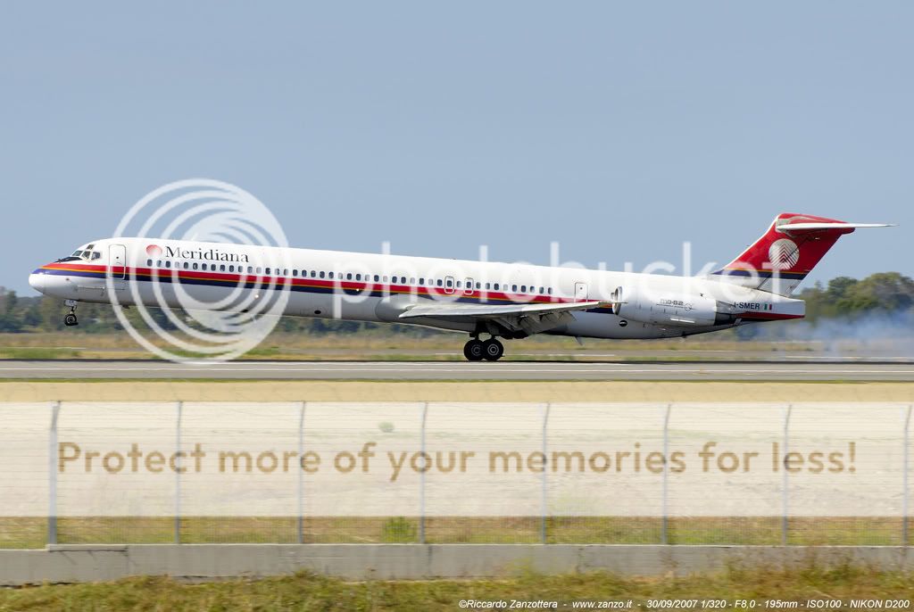 Meridiana_I-SMER_MD80_ASC5139_30092.jpg