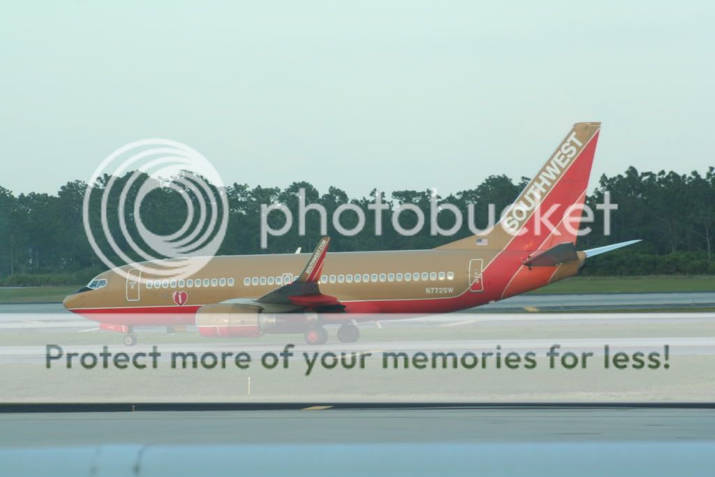LHR266.jpg