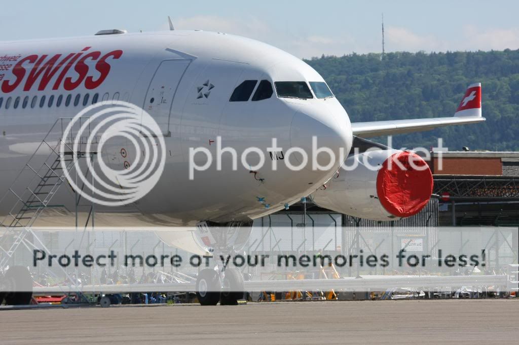 ZurichKloten-ZRH-16-17-05-091502.jpg