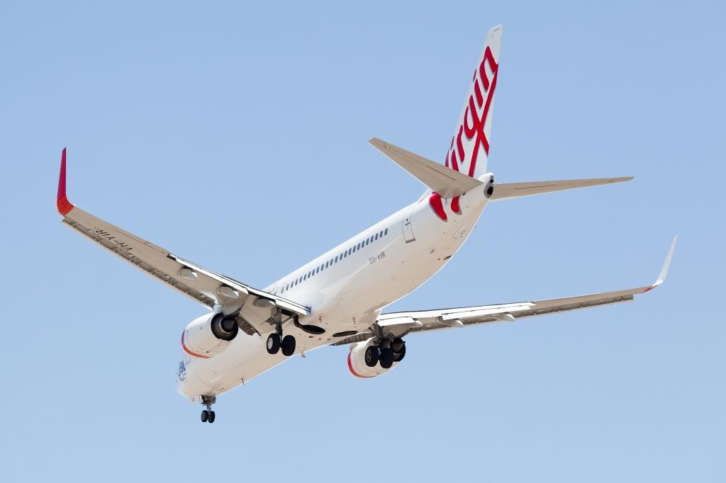 VIRGIN737-8FEVH-YIR2_zps99af733d.jpg
