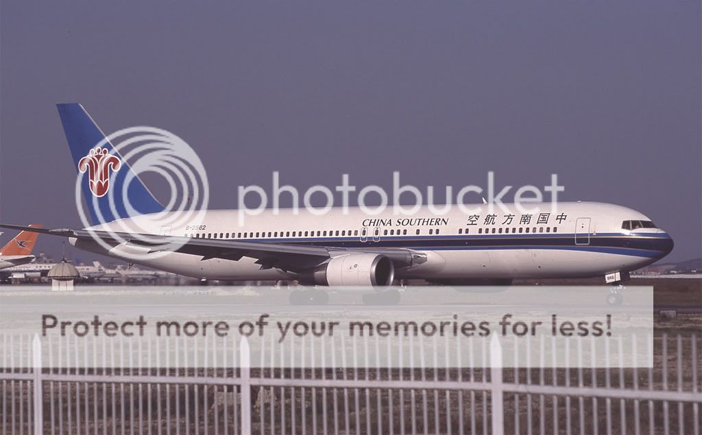 004A-CHINASOUTHERN-B-2562-B763.jpg