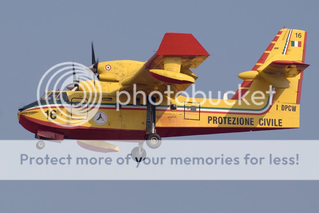 canadair.jpg