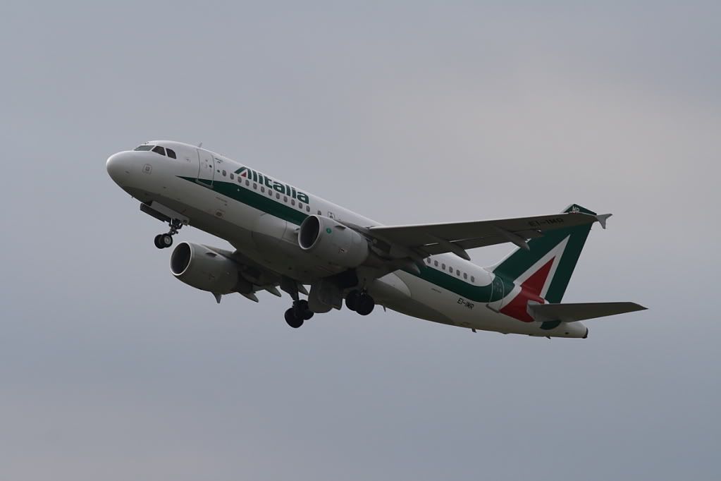 A319Alitalia-5.jpg