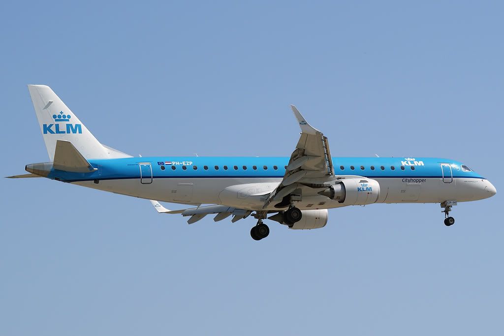Embraer-190-KLM.jpg