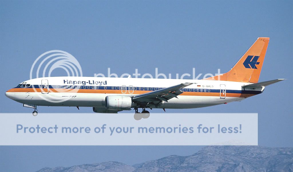 027-HAPAGLLOYD-D-AHLO-B734.jpg