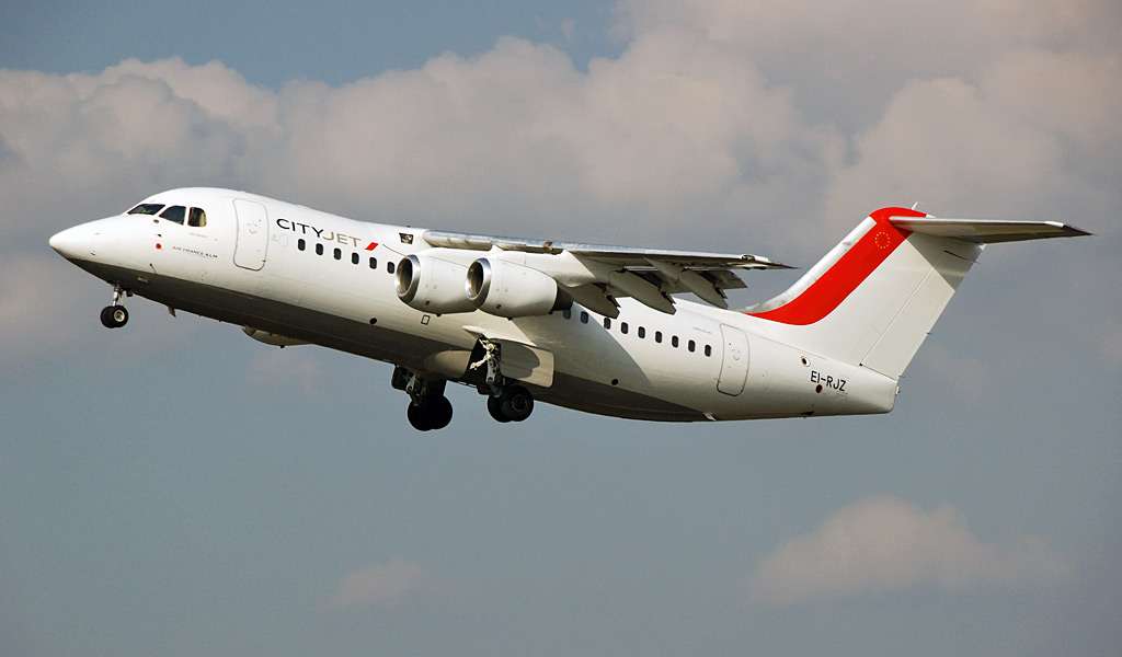 rj85cjet.jpg