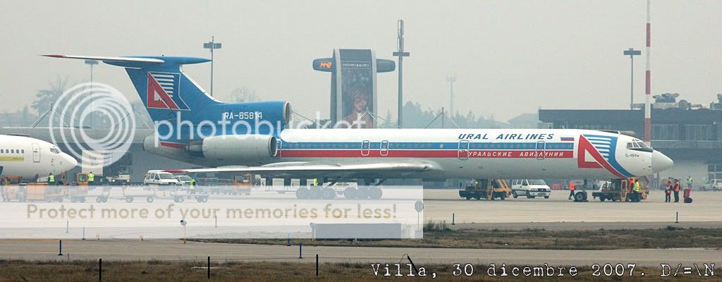RA-85814_02.jpg