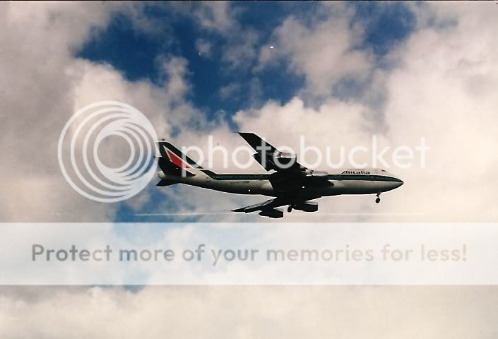 AZ7472.jpg