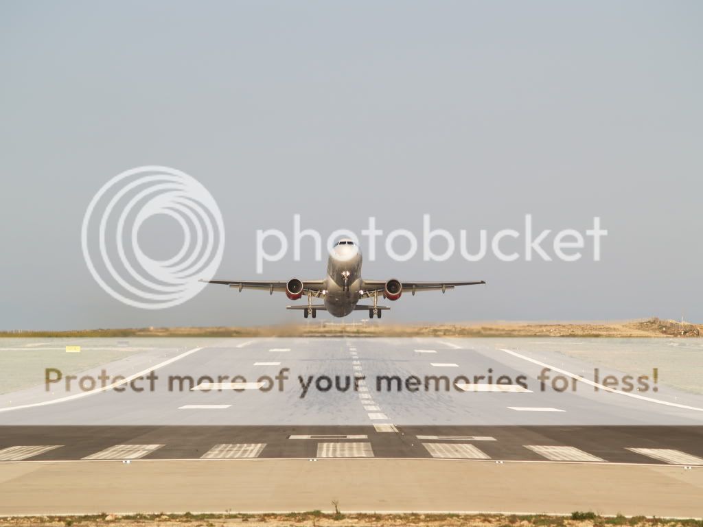 TU230795.jpg