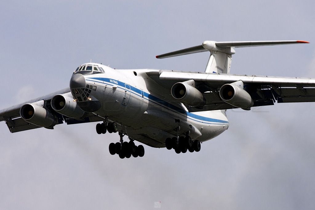 IL76Anflug21024bs.jpg