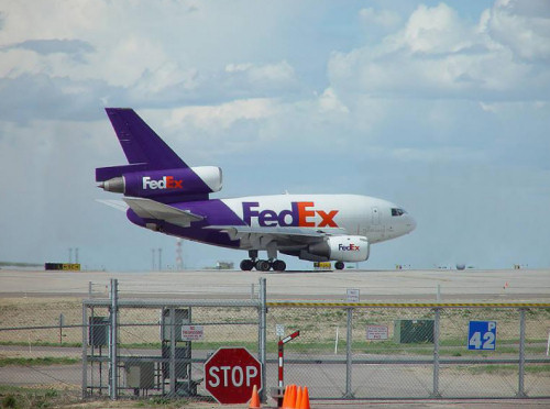 FedEx.JPG