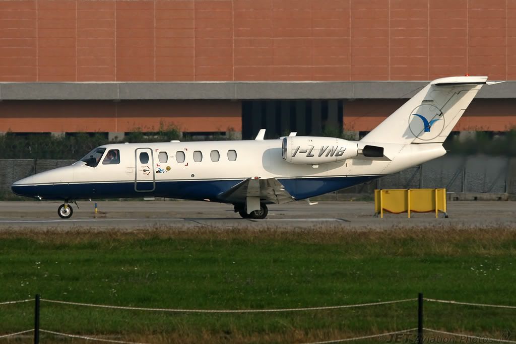 LIN1007_01_I-LVNB.jpg