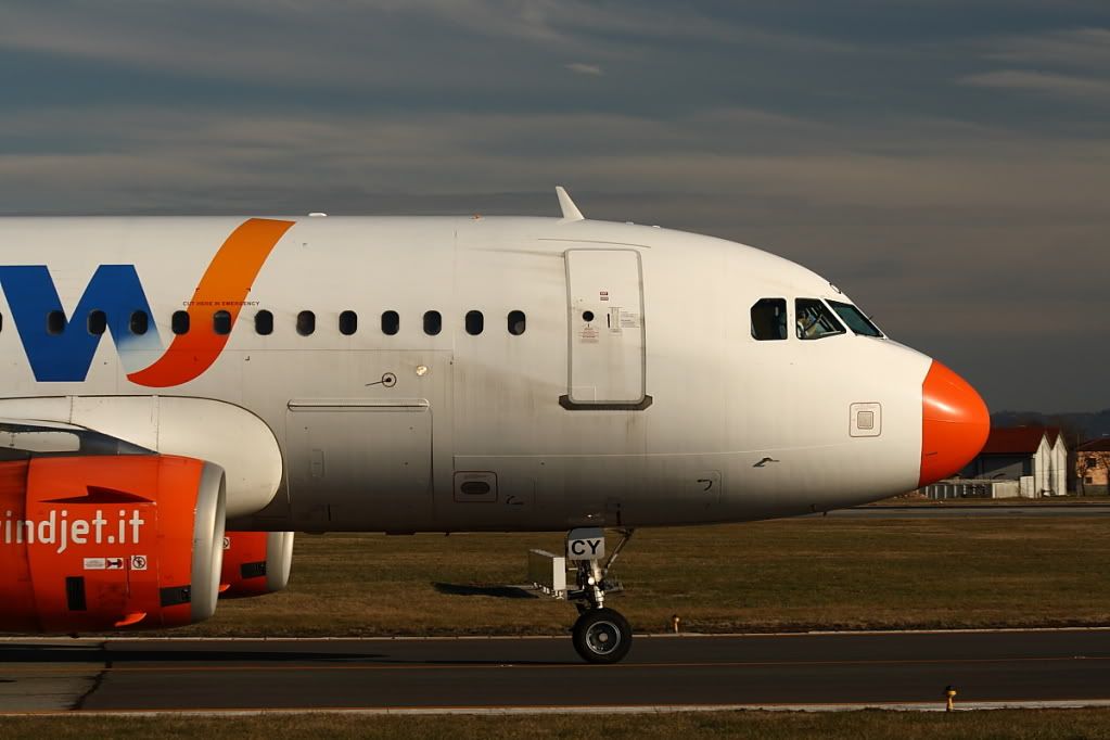 A319-WindJet2.jpg