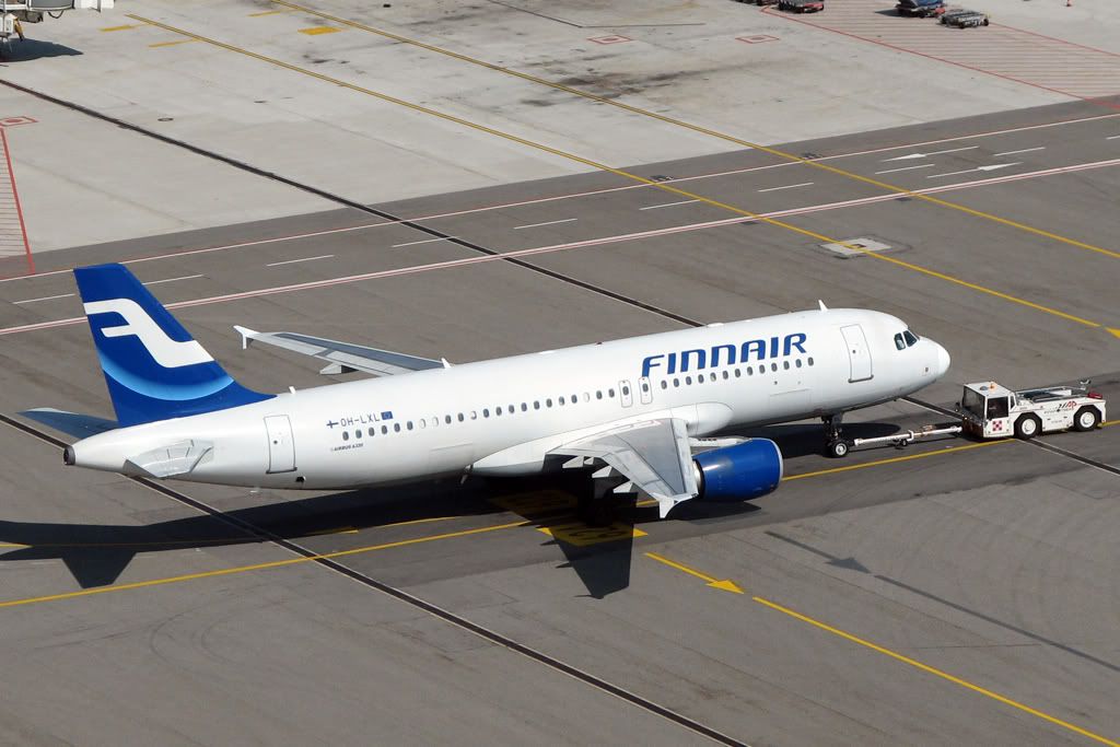 A320Finnairpush.jpg