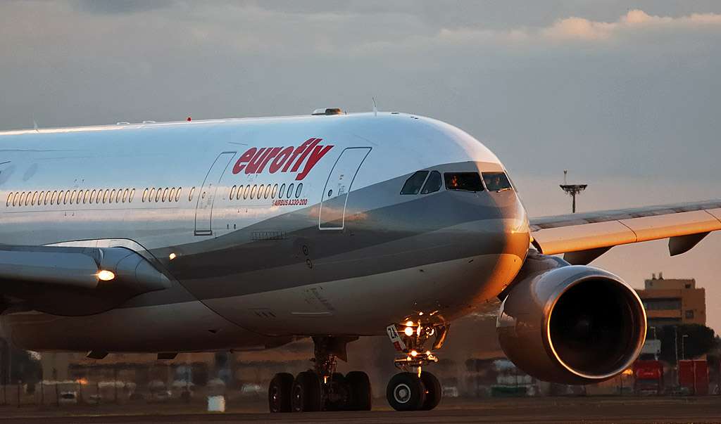 a330efly.jpg