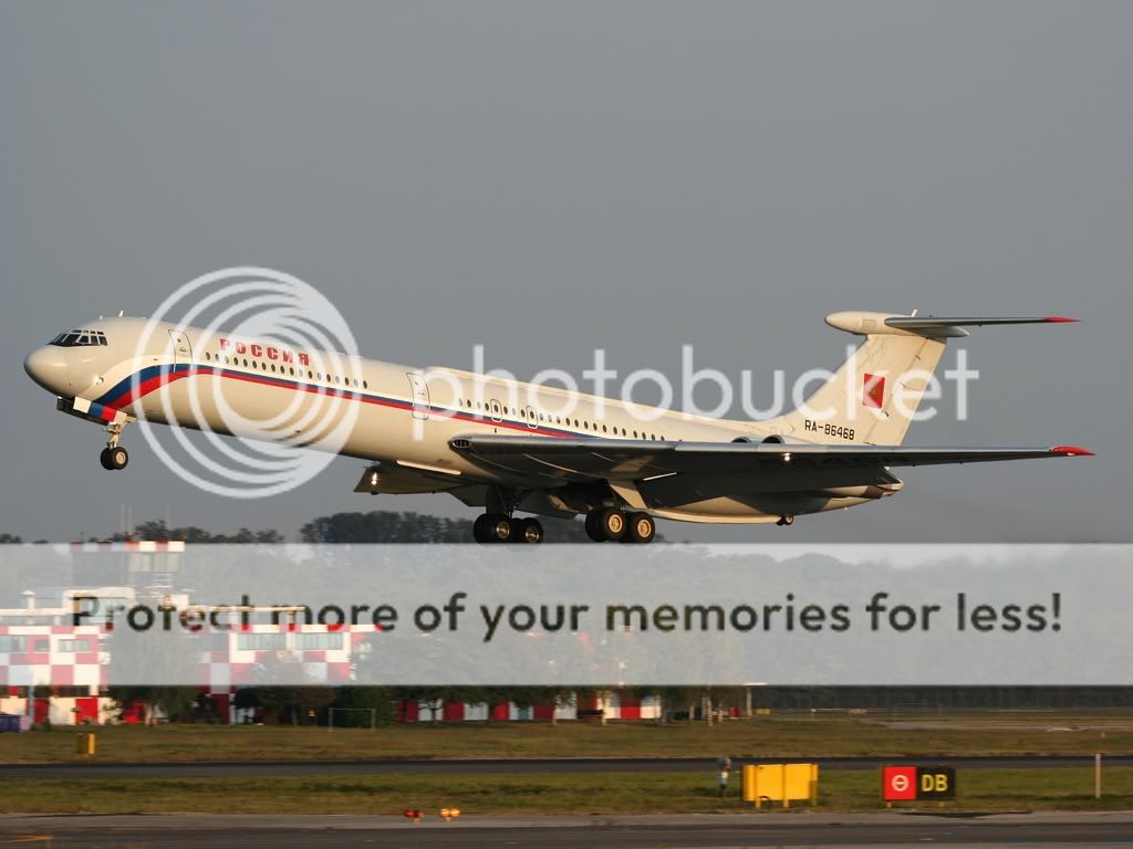 RA-86468_16.jpg