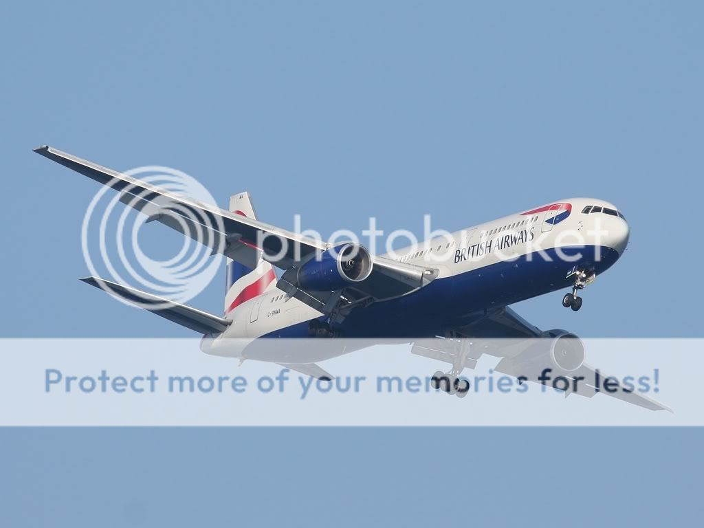 G-BNWA_01.jpg