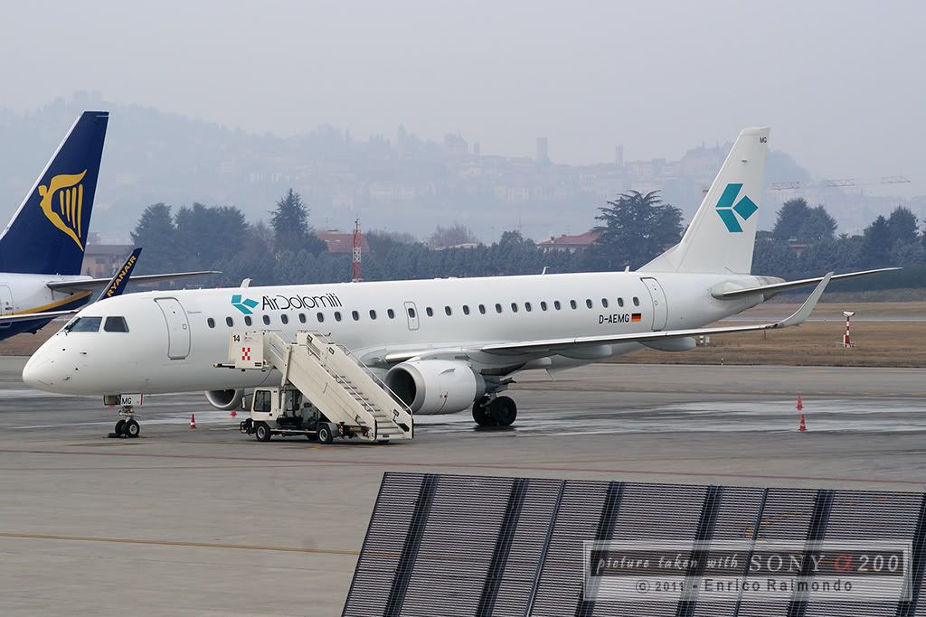 Embraer-190.jpg
