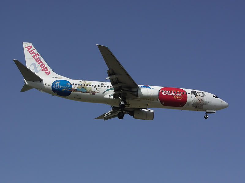 EC-IYIagp227.jpg