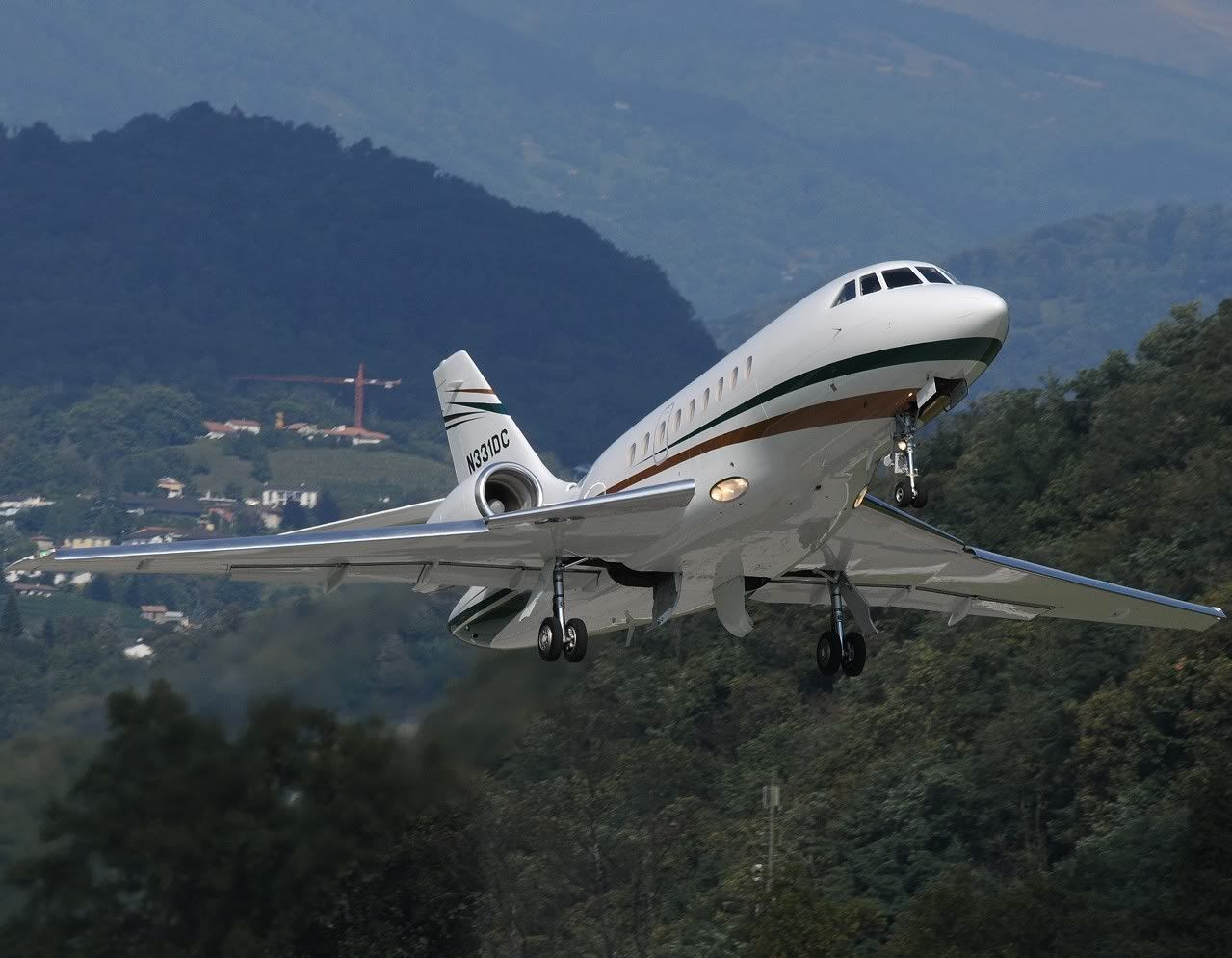 N331DC_2.jpg