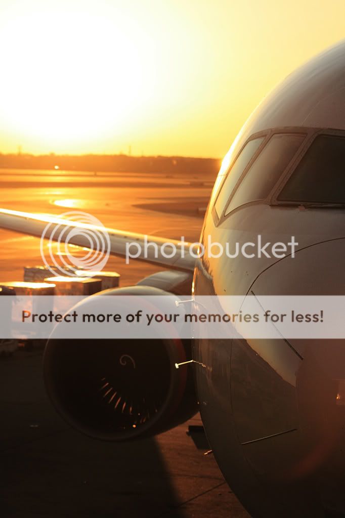 B767DeltaSunset.jpg