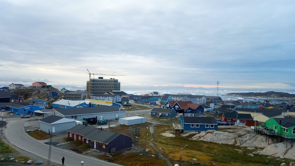 53274996562_0ab45482cd_b.jpg
