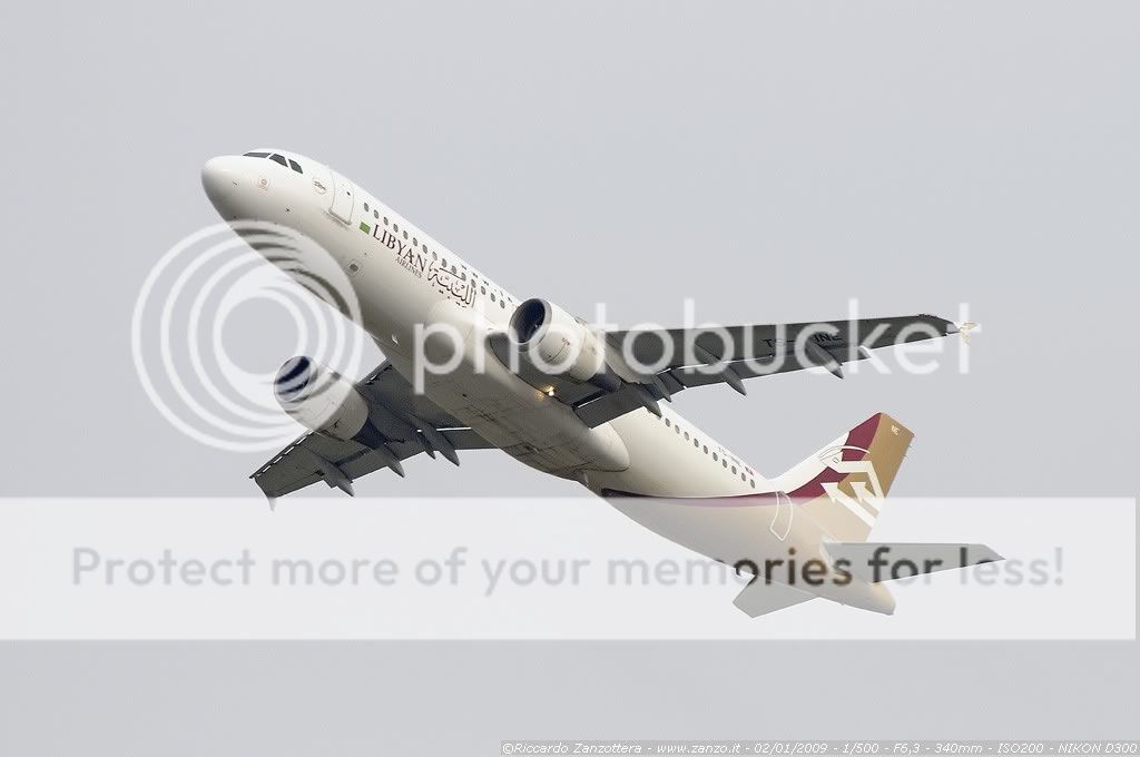 LibyanArabAirlines_TS-INE_A320_BSC4.jpg
