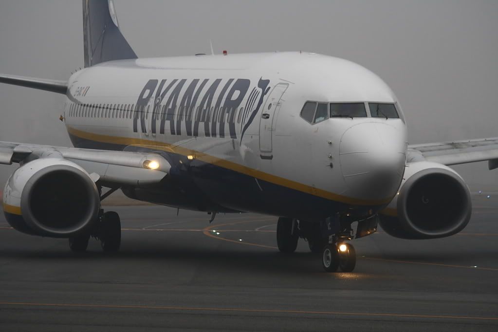 738Ryanair-1.jpg
