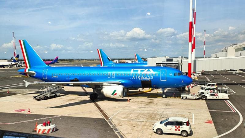 AEREI DI ITA A FIUMICINO  AEREI DI ITA A FIUMICINO